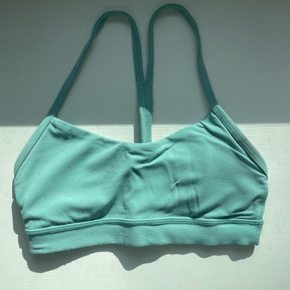 Lululemon Flow Y Bra Nulu Size 2